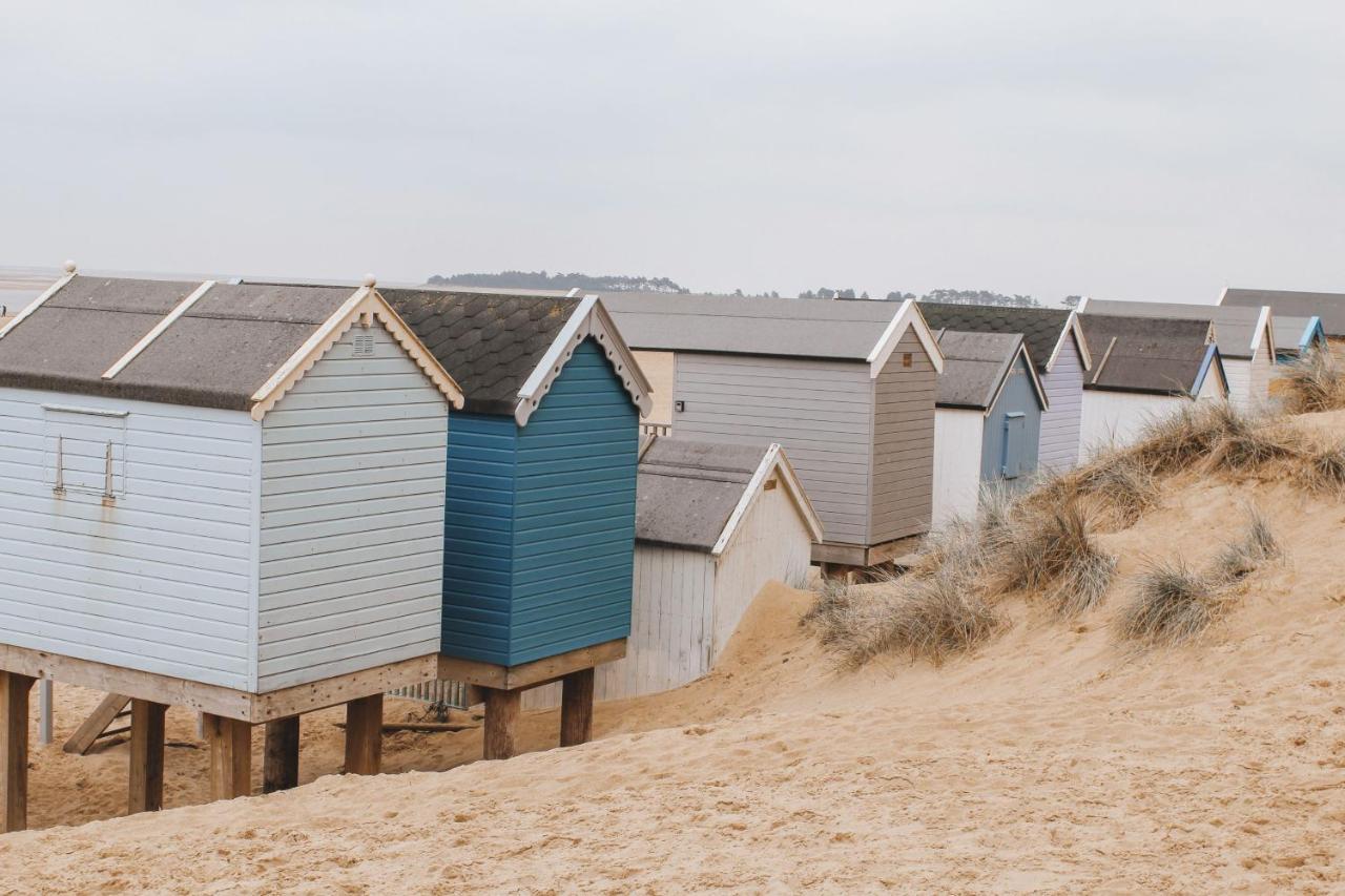 Modern Coastal Home Sleeping 5 - 2 Minute Walk To Pakefield Beach, Suffolk Extérieur photo